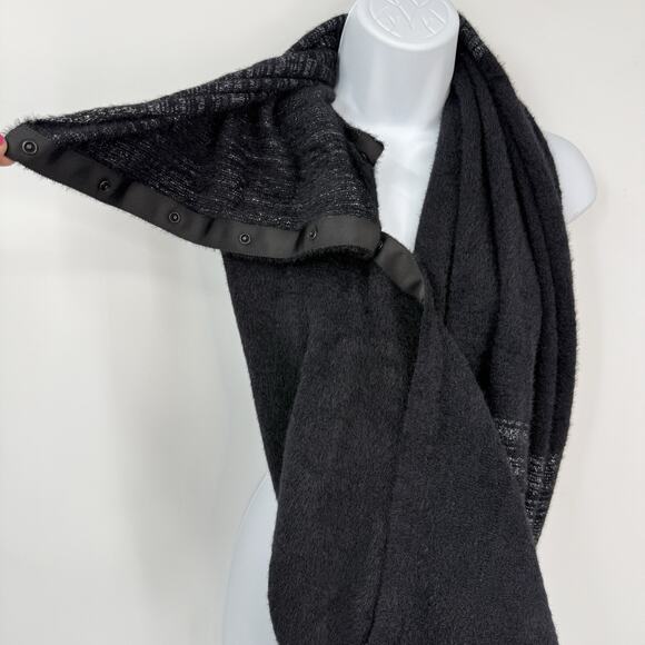 Stella & Dot Kaci Versatile 2-in-1 Scarf Wrap Knit Soft Black Metallic - Picture 8 of 10